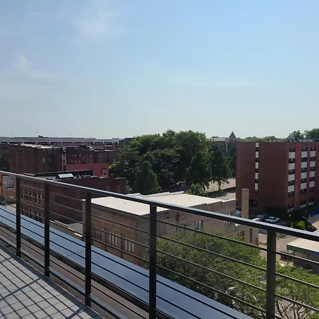 520 Neil Luxury 2 Bedroom